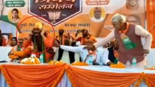 जब जनतासँग माफी माग्न मञ्चमै उठबस गर्न थाले बिजेपी विधायक (भिडियाे)