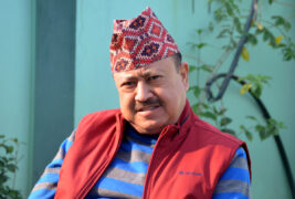 धनगढीवासीलाई गोपाल हमालले भने– मलाई उद्घाटन गर्न नबोलाइदिनुहाेला