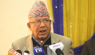 चुनावी सभाको अन्तिम दिन माधव नेपालले सूर्यमा भोट मागेपछि‍‍…