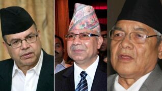 नेकपाकालीन प्रस्तावबारे वामदेवले हाँसेर टारे, माधव नेपाल चुपलाग्दा झलनाथ खनालकाे यस्तो प्रतिक्रिया
