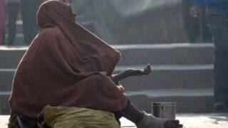काठमाडाैंमा भीख माग्न निषेध, महानगरपालिकाले निकाल्याे यस्ताे सूचना