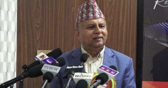 शंकर पाेखरेलकाे टिप्पणी : प्रचण्ड मुलुकको पक्षमा उभिन नसक्ने प्रधानमन्त्री