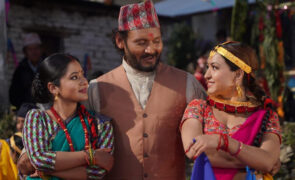 बोर्डमा उजुरी परेपछि ‘प्रसाद २’ का निर्माताले भने ‘फिल्म रिलिजपछि पैसा तिर्छु’
