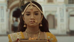 झरना थापाकाे फिल्म ‘भगवत् गीता’भदौ २९ गते रिलिज हुने