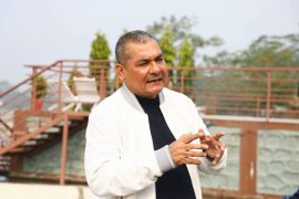 दुर्गा प्रसाईको आक्रोश : चरेशको थालमा भात नखुवाएर के केराको पातमा दिनुपर्ने ?