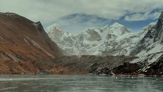 हिमालको काखमा र्‍यापर भिलेनको ‘सोच’ (भिडिओसहित)